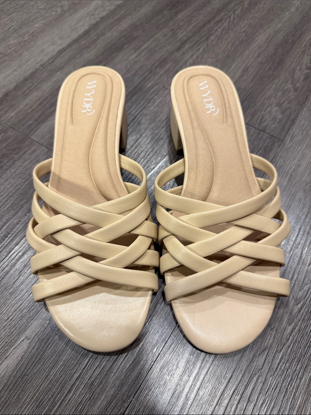 WYDR Studios Gigi Wide Block Heel Blonde Woven Sandal Size 8W NWOT